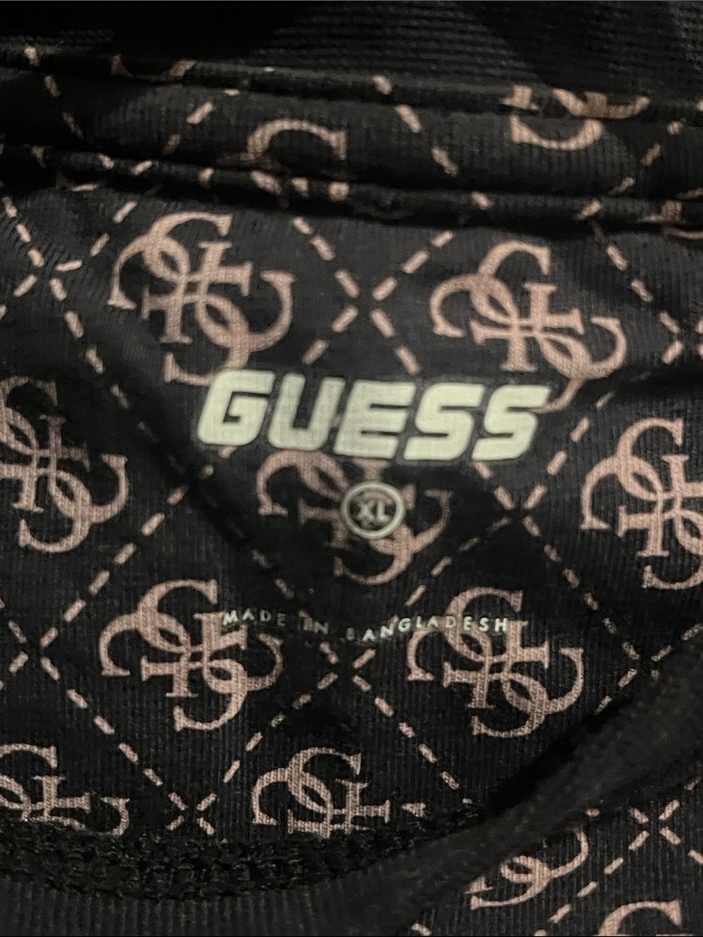 Preowned  Retro Ringer  Guess Shirt Size Medium . - Picture 3 of 15